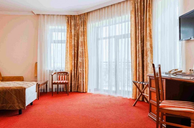 Однокомнатный двухместный номер (Джуниор сюит — 36 м2)